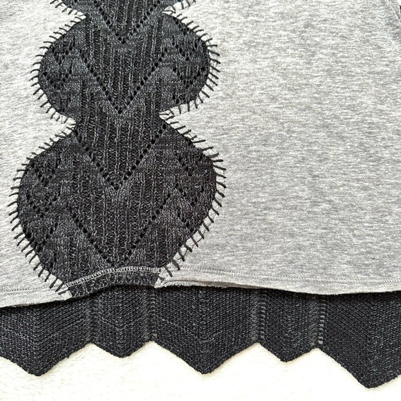 ❗️CLOSING SALE NWT Gypsy 05 Grey & Black Knitted Front Cut Out Back Top S - Picture 8 of 13